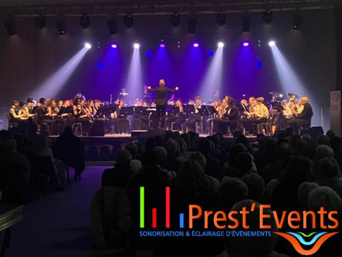 Eclairage sc&eacute;nique pour le concert - spectacle d'une Harmonie prest'events lille sonorisation &eacute;clairage prestataire technique technique audiovisuel &eacute;v&eacute;nementiel