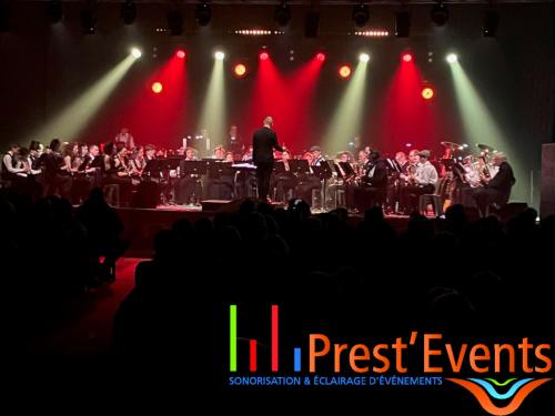 Eclairage sc&eacute;nique pour le concert - spectacle d'une Harmonie prest'events lille sonorisation &eacute;clairage prestataire technique technique audiovisuel &eacute;v&eacute;nementiel